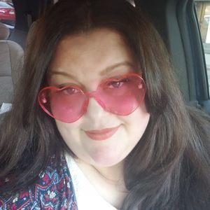 Meet your Posher, Alexandra